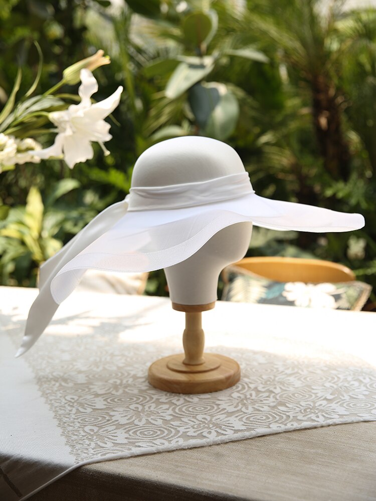 Luxury Large Brim Mesh Bucket Hat White Satin Bowknot Ribbon Fedora Hat High End Prom Banquet Evening Party Ladies Bride Hat