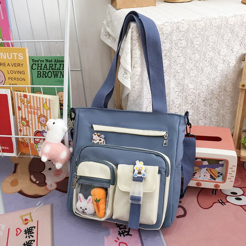 Ins Canvas Tas Grote Capaciteit Messenger Bag Vrouwelijke Multi-Pocket Koreaanse Harajuku Ulzzang Wilde College Student Klasse Tas: blue-Pendant