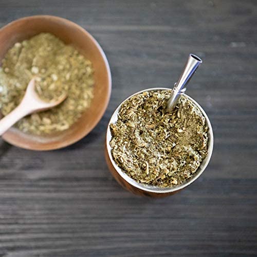 Yerba mate-setet innehåller dubbelväggiga 18/8 mate-tekoppar i rostfritt stål, en bombilla mate (halm), en rengöringsborste (trä ,230ml)