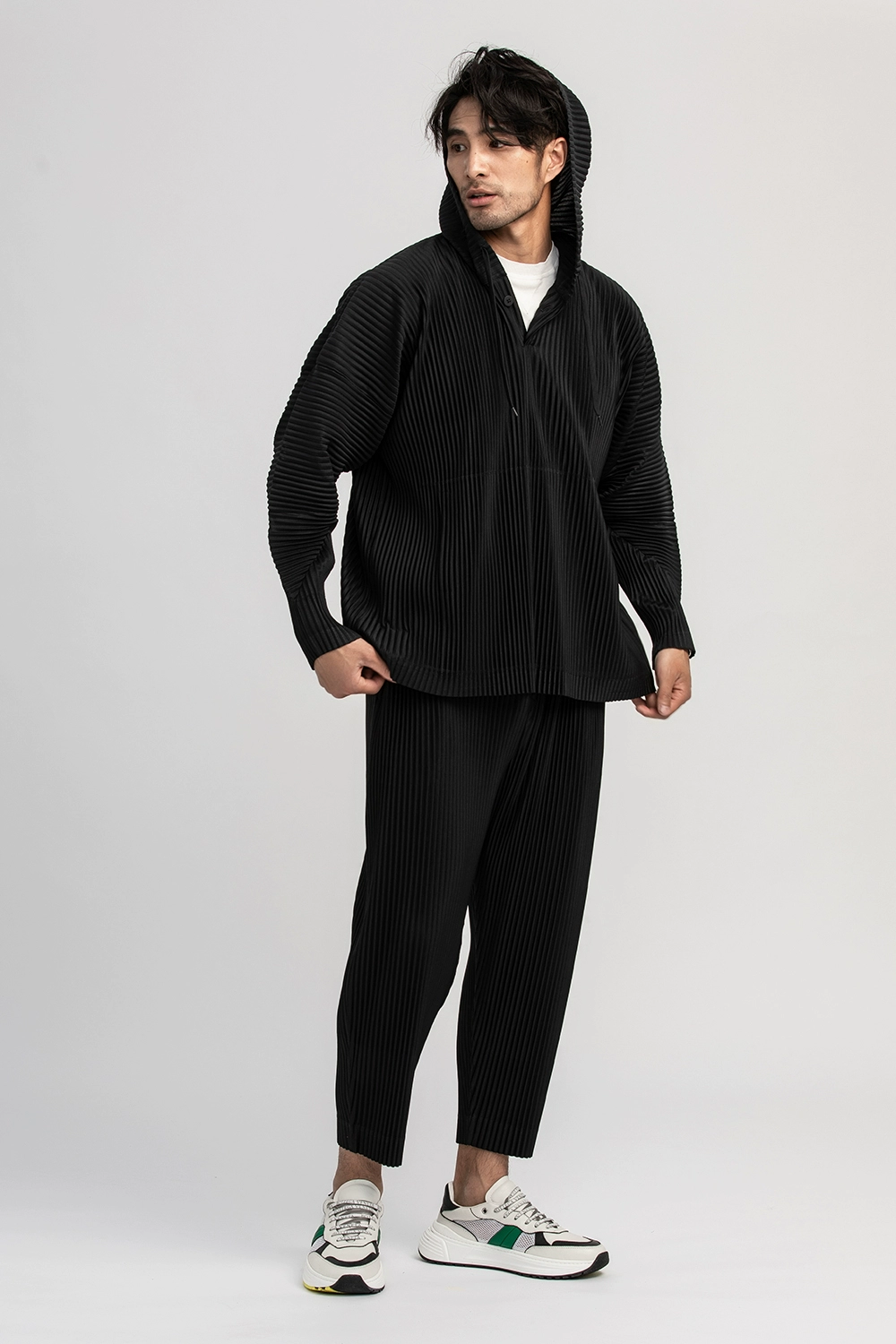 Miyake plissé pantalon droit hommes vêtements noir crayon pantacourt vêtements de rue hommes Style japonais cheville longueur pantalon