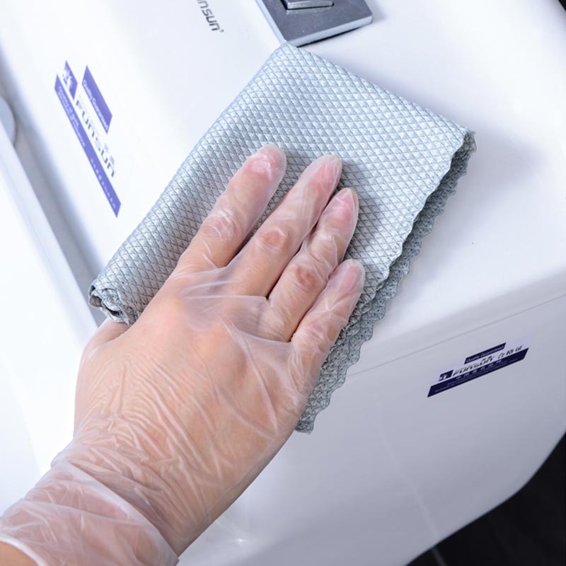 100PCS Disposable Gloves Latex Rubber Cleaning Gloves Universal Home Cleaning Gloves Cooking Restaurant Kitchen Accessories