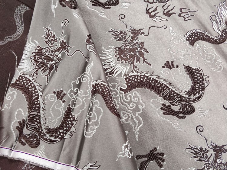 Neue Chinesische Seide Brokat Cheongsam SchöNe Cos Seetang Anzug Tuch Hochzeit Kostüm Stoff Kissen Abdeckung Eleganz Grau Riesige Drachen