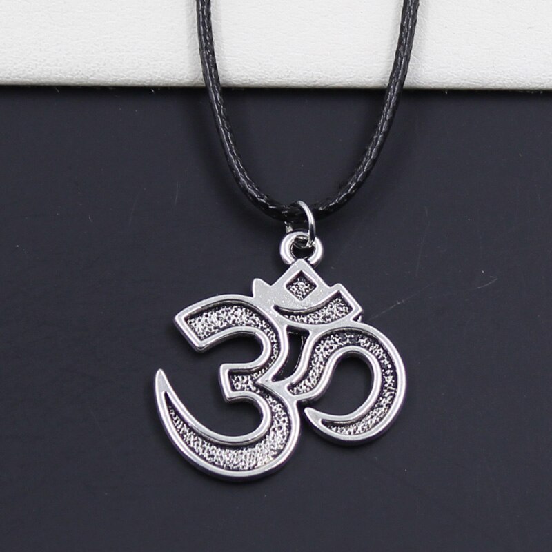 Pendentif en Faux cuir noir Durable Yoga Om, cordon ras du cou rétro Boho tibétain couleur argent