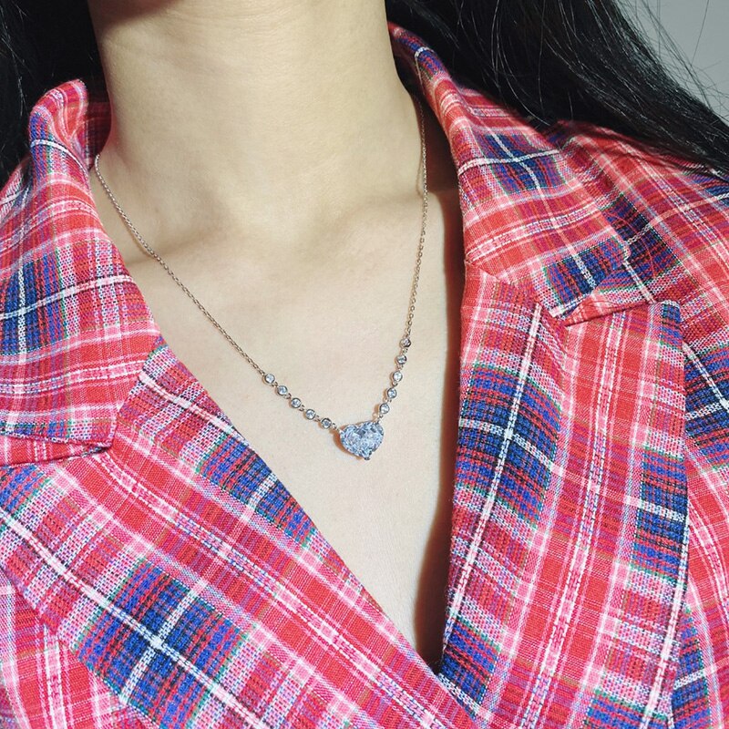 2020 Marca a caldo Puro 925 Gioielli in Argento sterlina impostato per Le Donne di Cuore Bianco Monili di Cerimonia Nuziale impostato Collana di Orecchini in Argento impostato