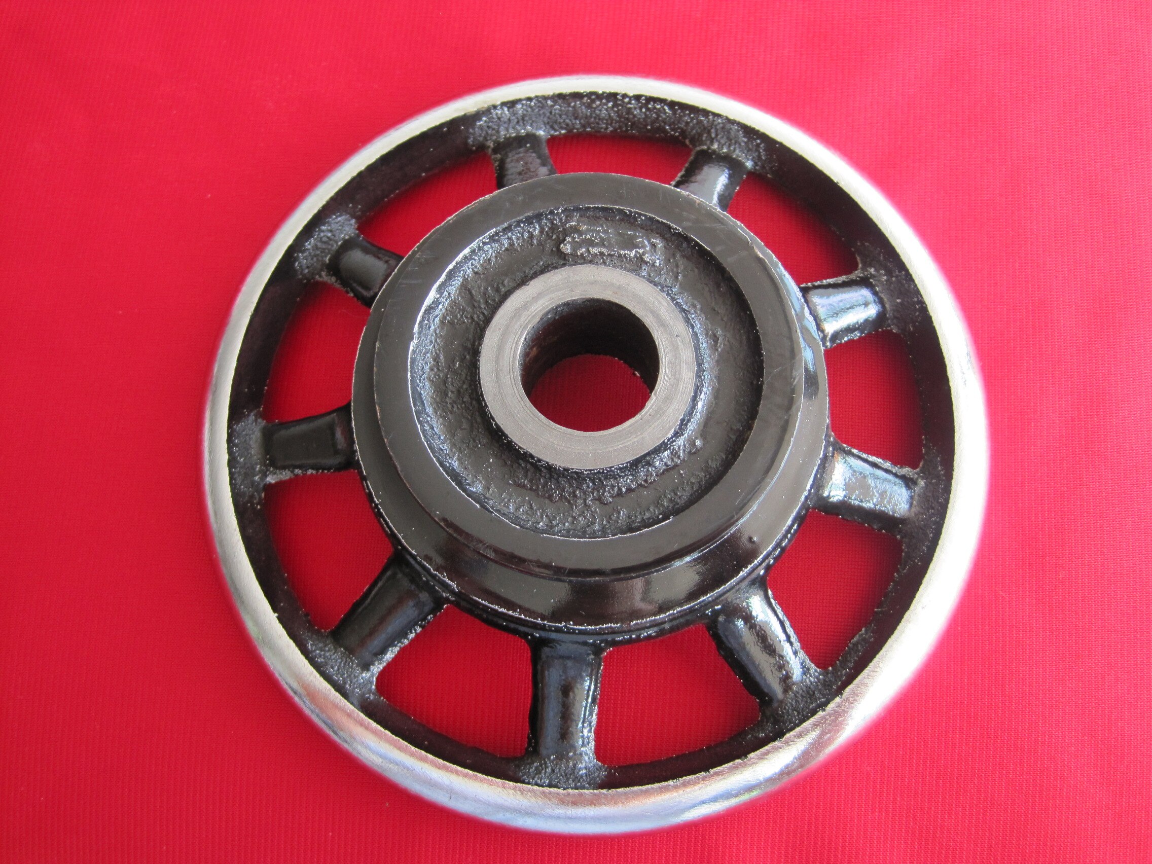 Antiguos accesorios para máquinas de coser HA-1-124 el pedal del volante/rueda de polea en el antiguo hogar