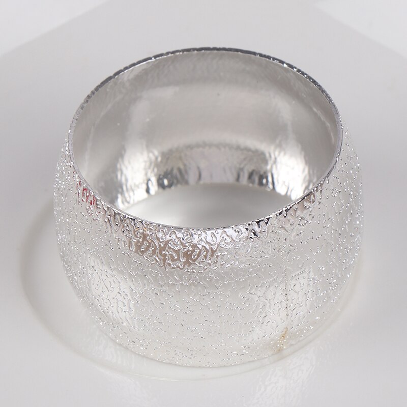 Chińska obrączka na serwetki Model pokoju klamra robić serwetki koło tkaniny prosta metalowa klamra robić serwetki okrągły zachodni stolik restauracyjny: Srebrny