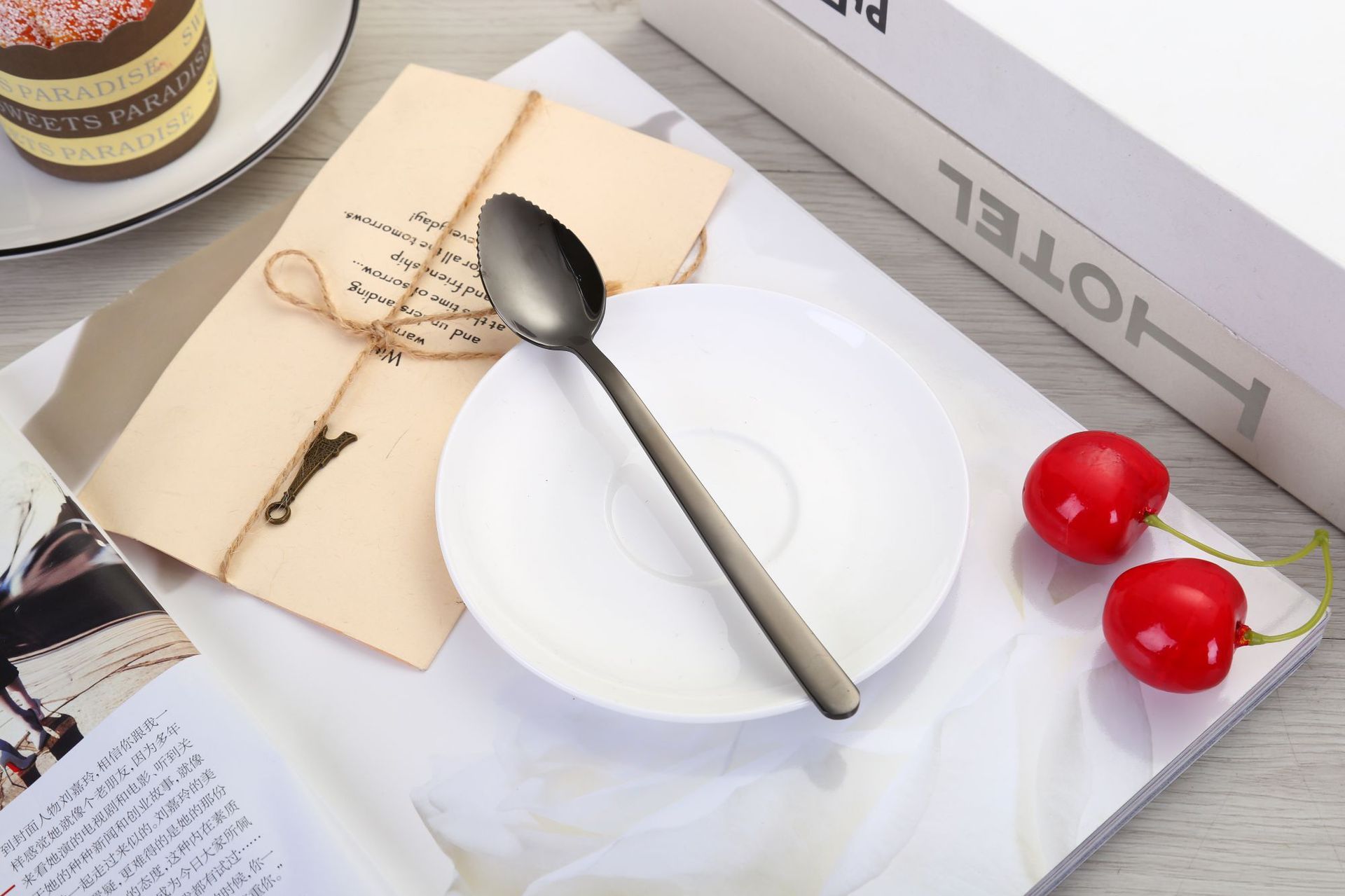 Stainless steel fruit puree spoon baby food supplement scraping mud spoon kids spoon mini spoon: black