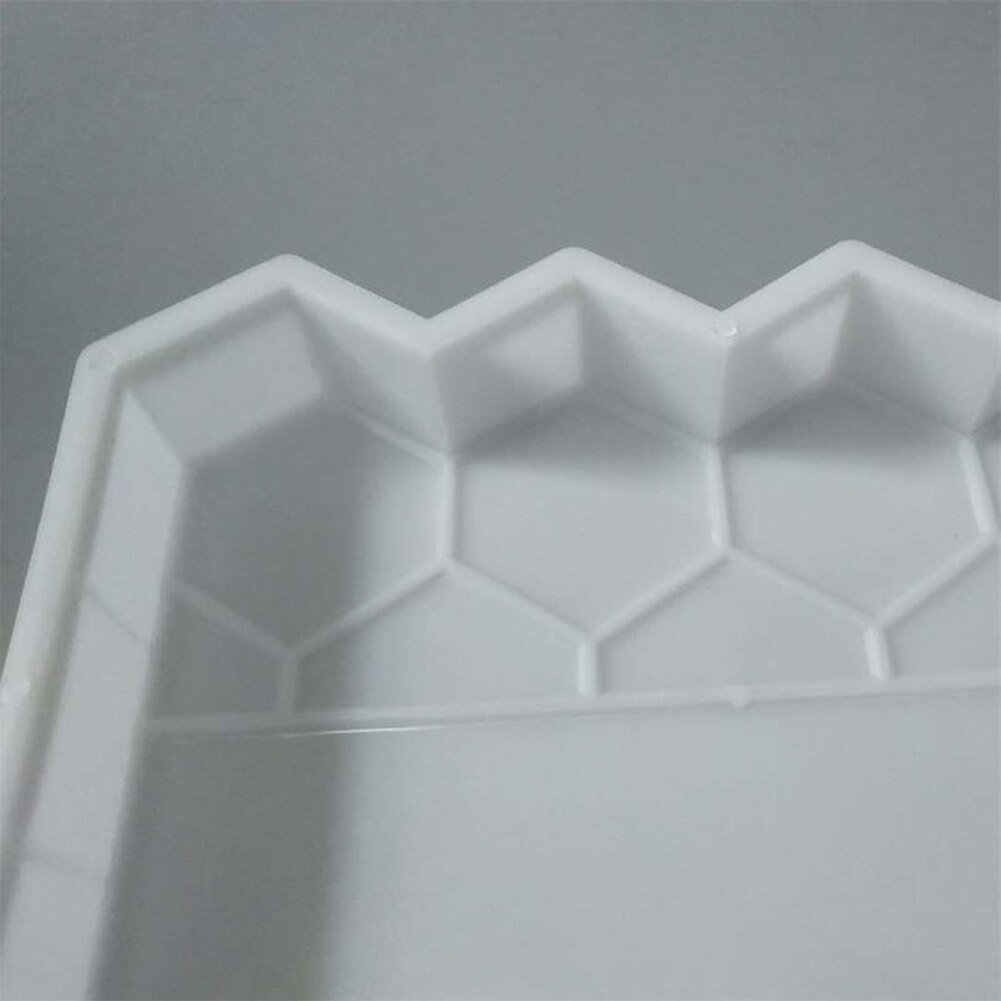 DIY Reusable Garden Fence Pave Making Plastic Antique Cement Brick Mold Concrete Stone Road Lawn Decor Fish Pond Durable