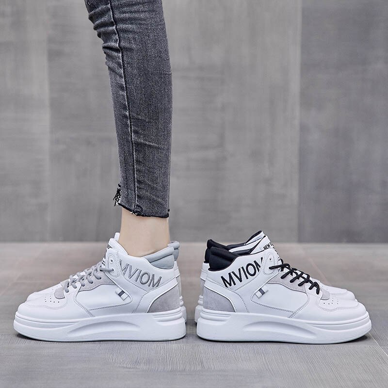 Women High Top Sneakers Woman Skateboarding Shoes Ladies Sports Shoes Breathable Hip Hop Lace Up Walking Street Platform Shoes