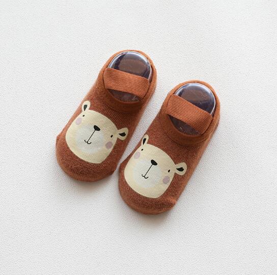Meias finas para bebês, meninos e meninas, primavera e verão, sapatos de baixo macio antiderrapante, refrescante, verão: Coffee Bear / 0 to 1year