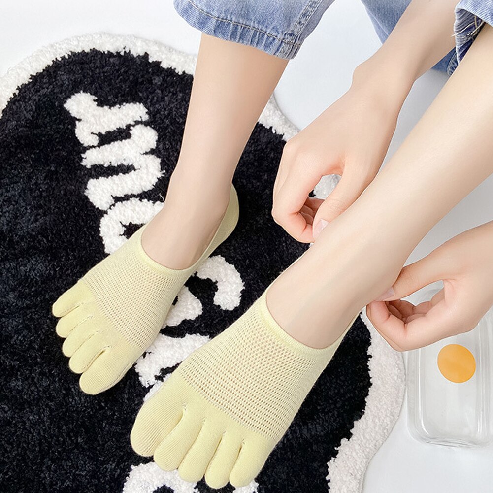 Women Five Toe Socks Slipper Toe Socks Boat Sock Ankle Short Socks Breathable Toe Invisible Socks Thin Toe Sock No Show Socks