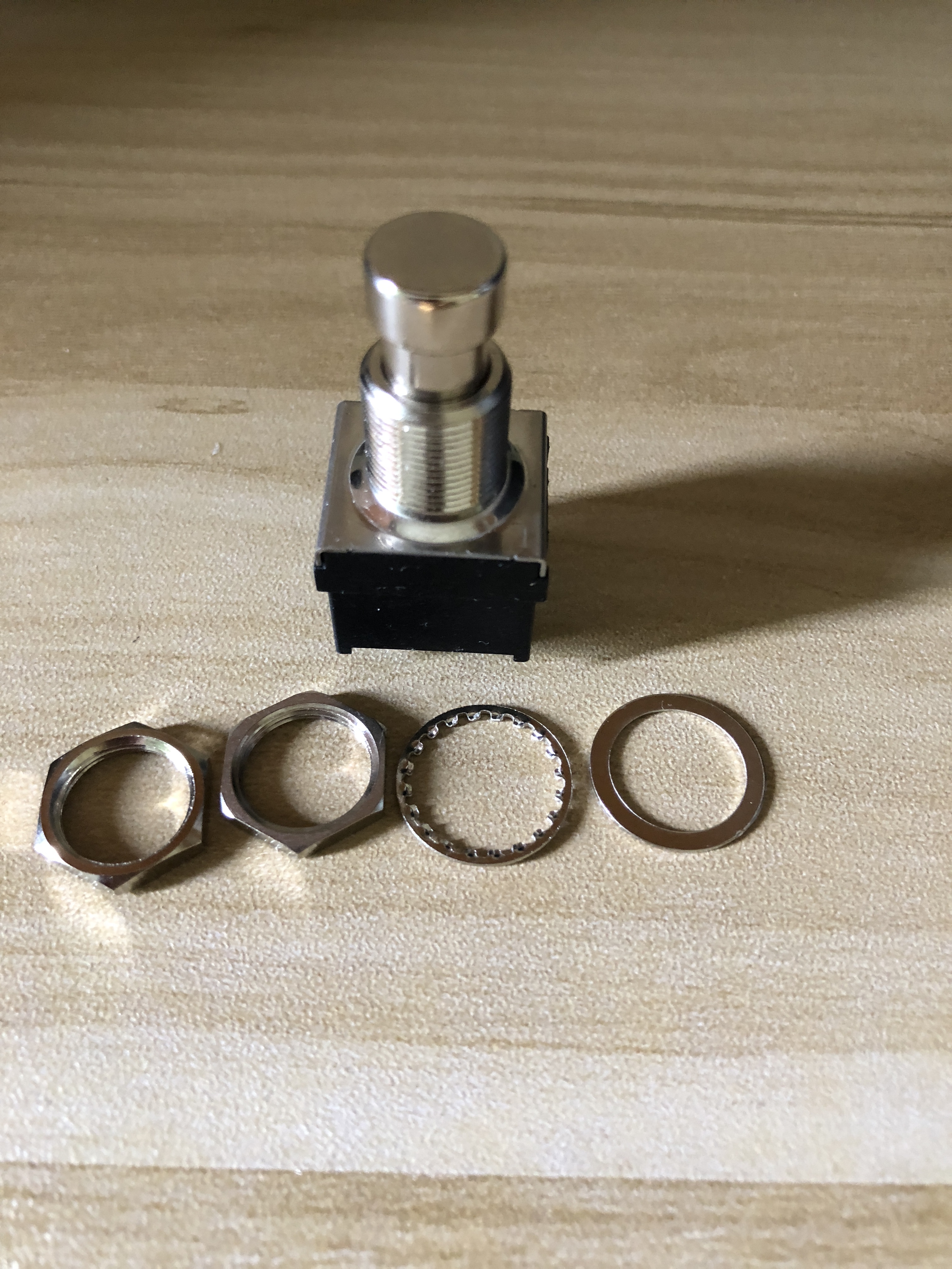 10 pieces 3PDT FootSwitch 9pin Guitar Stomp Pedal Switch