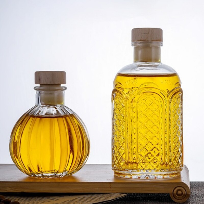 140-250ml Mini Diamond-Shaped Small Wine Bottle with Cork Stripes Whiskey Brandy Vodka Shochu Fruit Wine Hip Flask Decanter