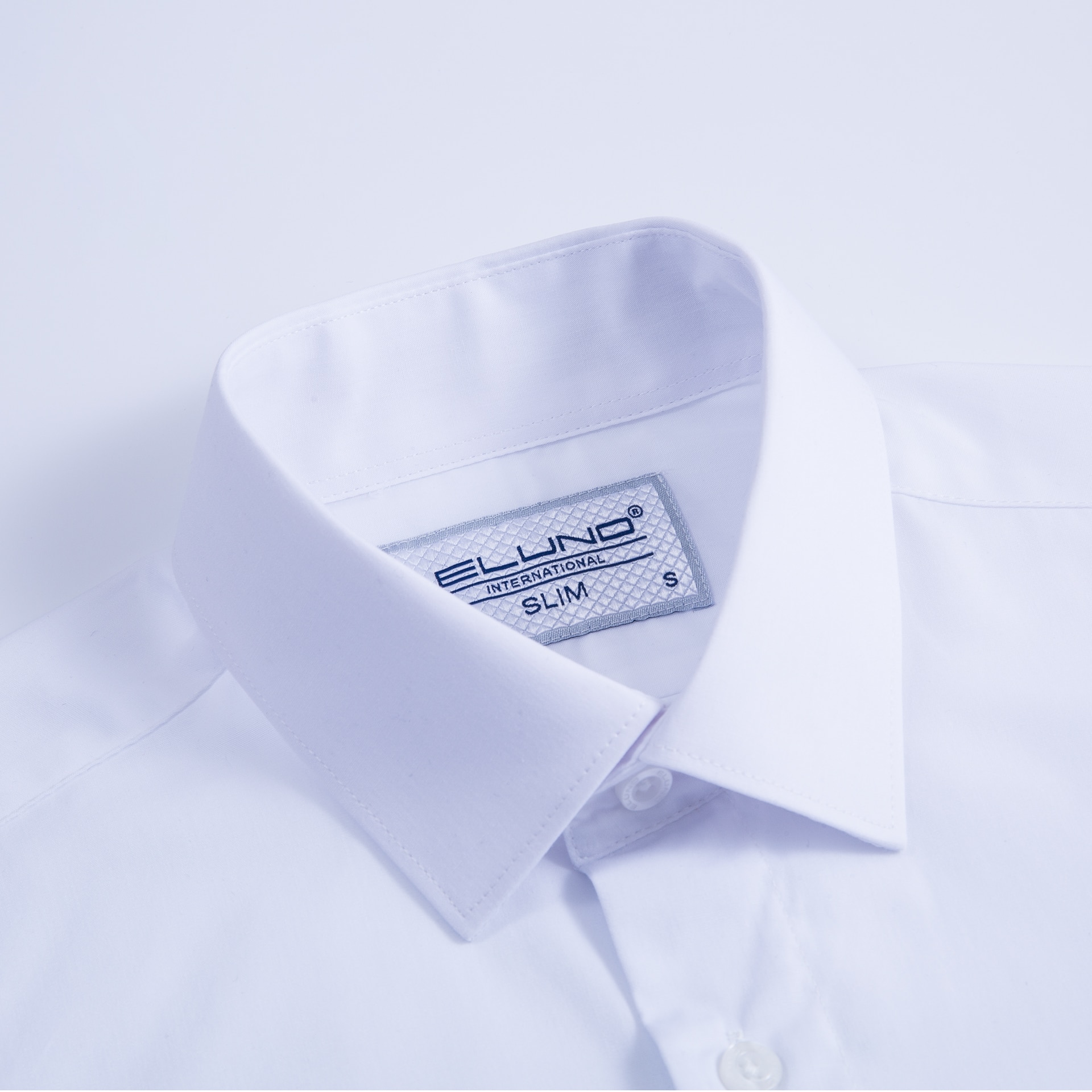 Chemise cintrée à manches longues pour hommes, vêtement masculin de , doux et confortable, blanc et pour les mariages et les affaires
