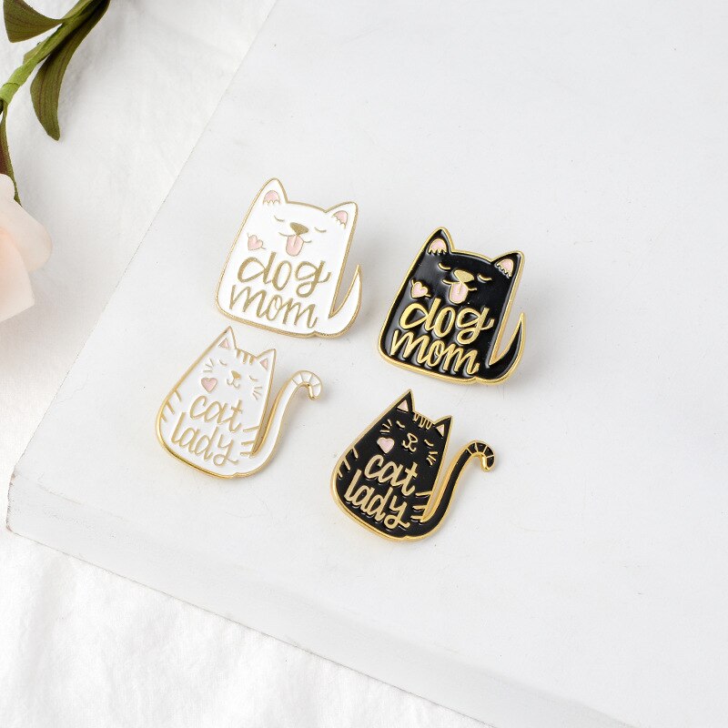 Gato engraçado dos desenhos animados esmalte pino cão mãe e gato senhora broches preto branco animal filhote de cachorro gatinho crachá jóias presente para crianças amigos
