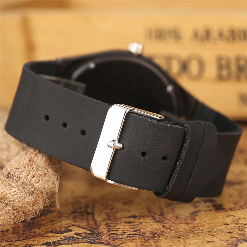 Herenhorloges van hout, zwarte wijzerplaat met wereldkaart, zwart leer, analoog quartz-horloge met sandelhout, houten horloges