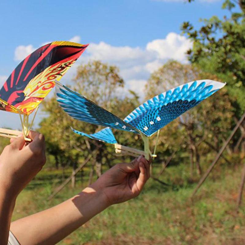 Banda de goma alimentada elástica con cometa aves voladoras, juguete para interactivo para niños, cometas de pájaros voladoras para actividades al aire libre