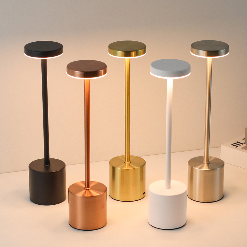 Klassisk metallberøringssensor ledet-bordlampe oppladbar skrivebordslampe 3 farger omgivelseslys bar romdekor nattlys