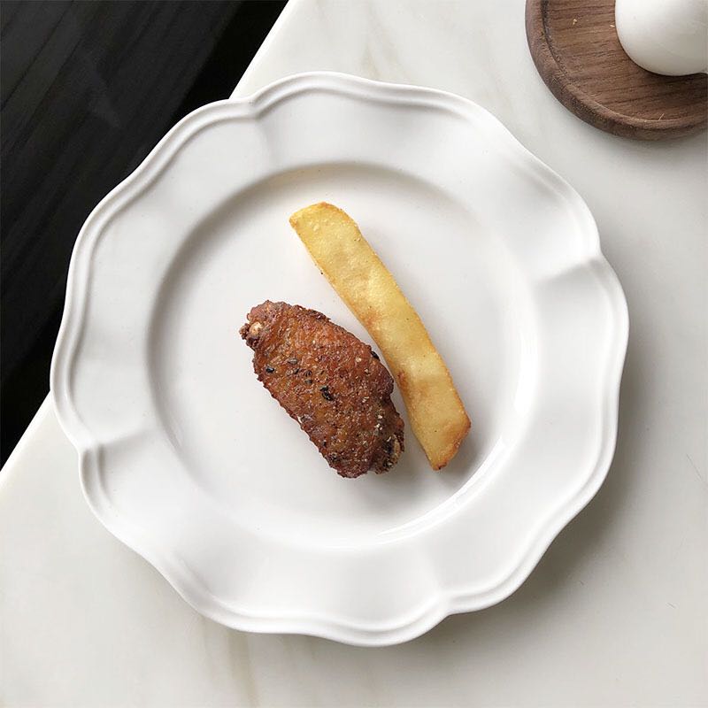 French Western white ceramic plate embossing pattern retro dessert plate disc side plate round salad soup wedding tableware