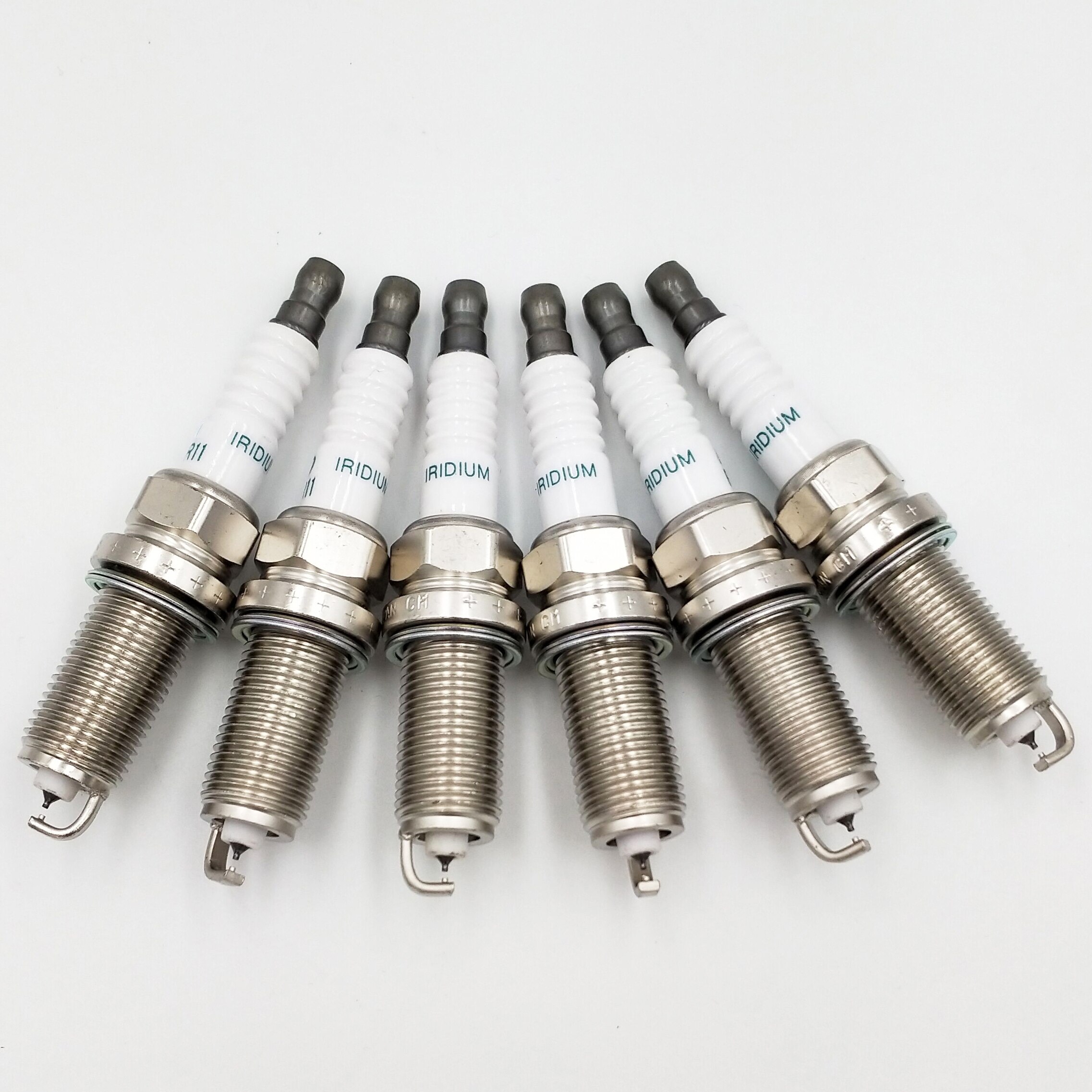 4pcs/lot 90919-01247 FK20HR11 Spark Plugs Double Iridium For Toyota RAV4 crown REIZ Prado Venza Lexus V6 3.5L 9091901247 3426