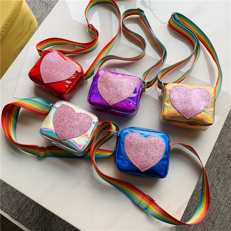 Europe joli porte-monnaie en forme de coeur pour enfants. Sac à bandoulière de couleur arc-en-ciel pour petites filles. Mini sac à main