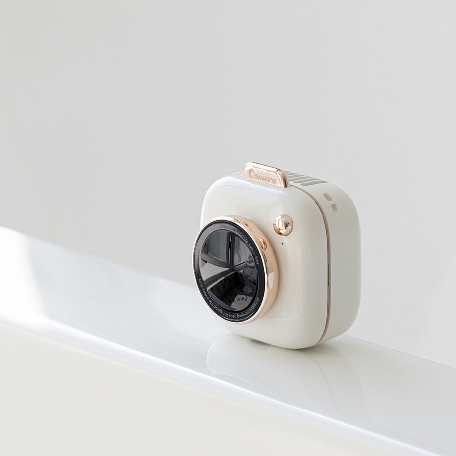 Rechargeable Handheld Usb Fan With Strong Wind Mini Mute Portable Electric Fan 2400mAh 3W Multiple States Strong Functionality