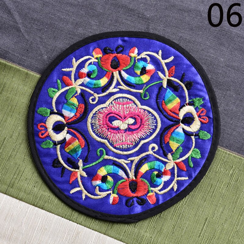 Vintage Etnische Bloemen Theekopje Mat Ronde Moderne Chinese Stof Geborduurde Onderzetters Thuis Duurzaam Isolatie Pads Cup Mat: 06