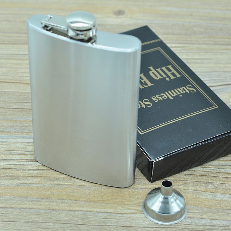 Drinkware, Hip Flasks.
10 oz stainless steel hip flask.
Men's business