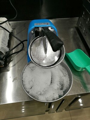 Portable Snow Ice Maker Electric Ice Crusher Commercial Aluminum Alloy Ice Crusher with Low Noise