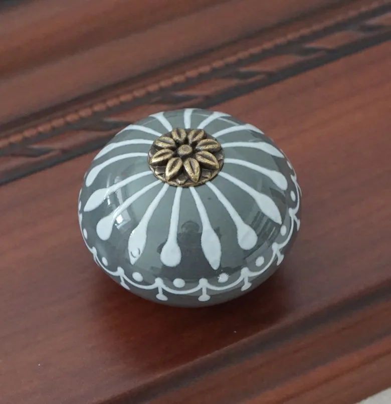 Keramiske knott / kommode knotter hvit blå kabinett trekker knotter / unike kjøkken dørhåndtak knott møbler hardware: Lysegrå