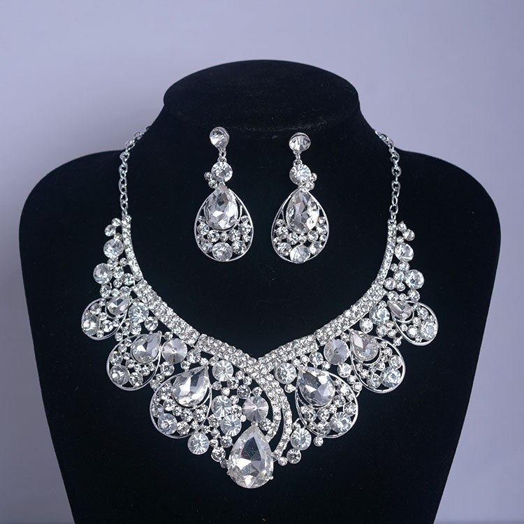 Set di gioielli da sposa di lusso con strass di grandi dimensioni Set di orecchini con collana placcati diademi di cristallo per accessori per capelli da sposa: 2Pcs Jewelry Set