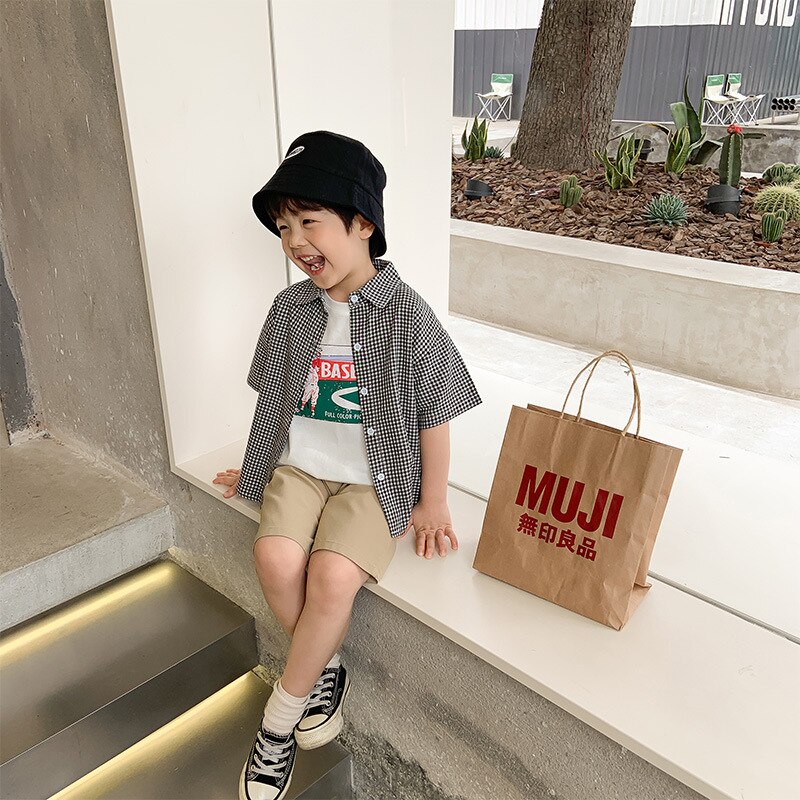 Camisa de manga corta a cuadros para niños, camisa Coreana de estilo fino, top de ocio para niños de color blanco y negro, 10 a 187