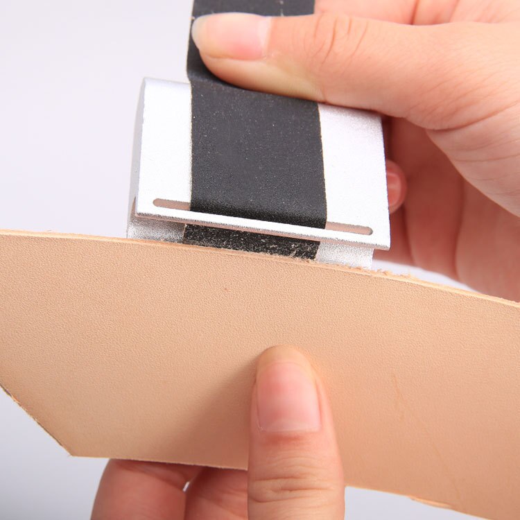 Ponceuse à bord en cuir, produits en cuir fait à la main, tannage végétal, carte en papier de verre, polisseuse, tige en aluminium poli