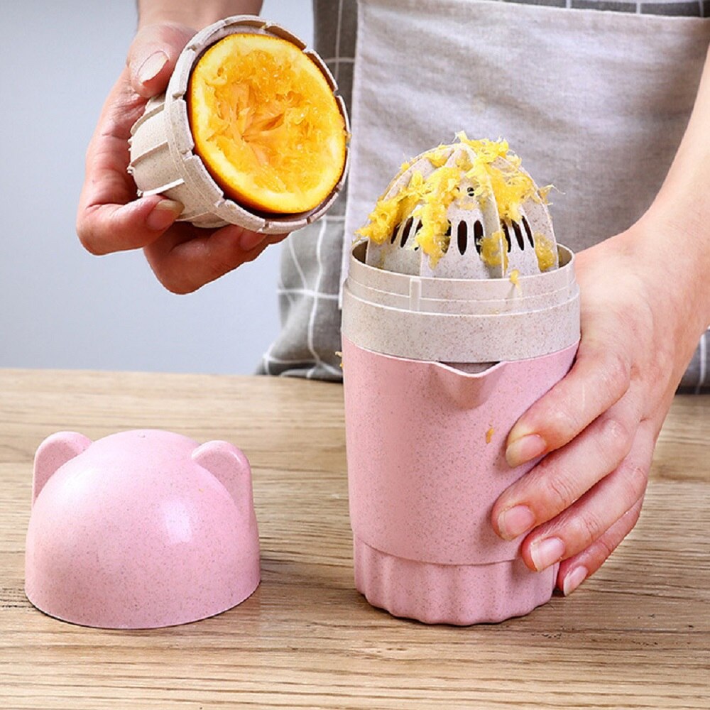 Manual Juicing Cup Juicer Press Hand Portable Lemons Orange Kitchen Home Student Dormitory Cartoon Mini Juicing Equipment