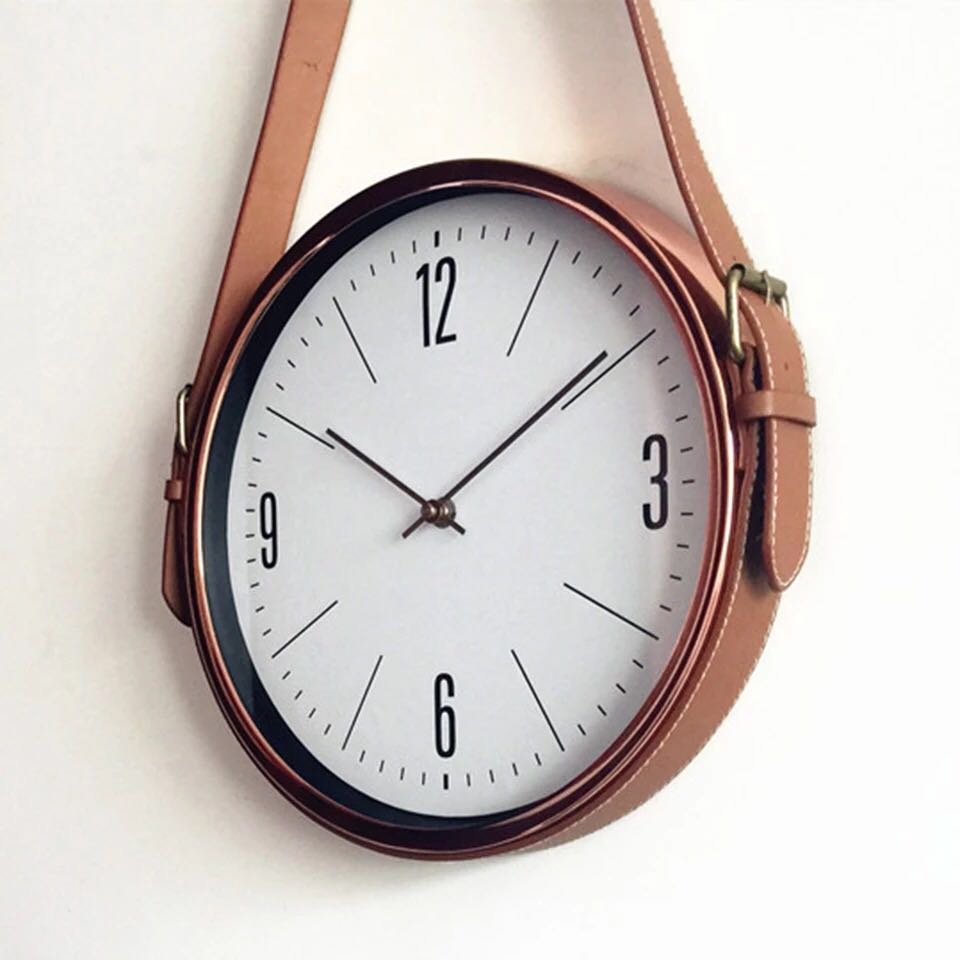 Wandklok Modern Home Decoratie Accessoires Creatieve Riem Wandklokken Rose Gold Metal Digitale Horloges