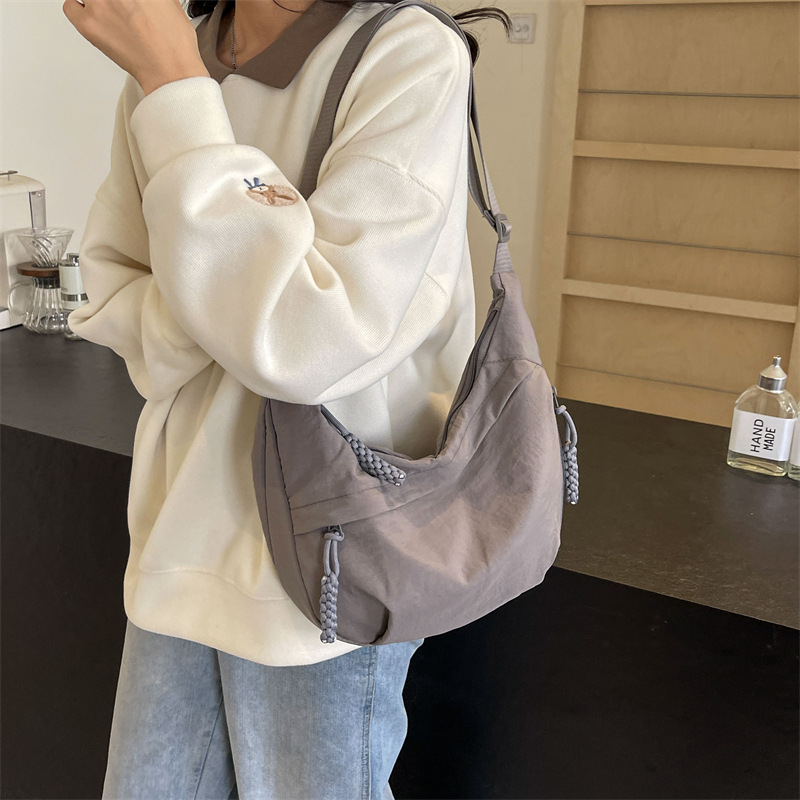 Nylon Fabric Shoulder Bag High Capacity Women's Crossbody Messenger Bag Leisure Versatile Shoulder Hobos Bag