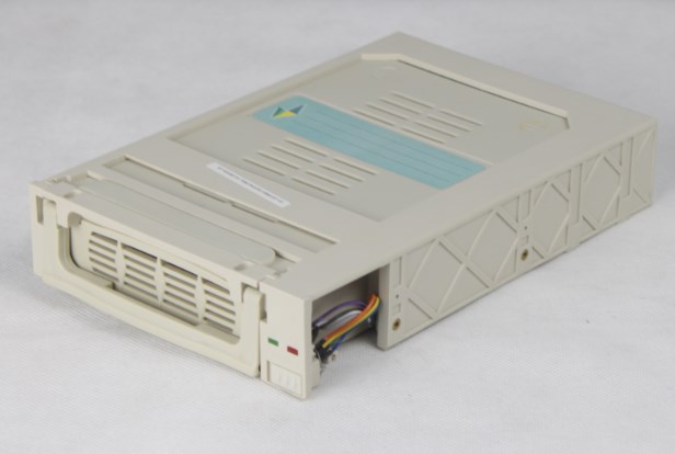 Caja de extracción de caja IDE 3,5 de disco duro de recinto HDD interno IDE