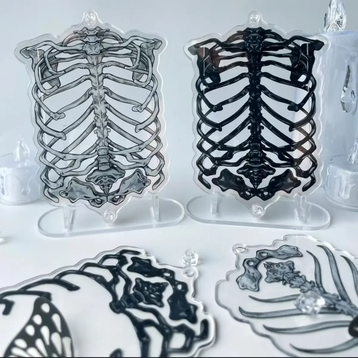 Mini marco de fotos de 3 pulgadas, 5,5x8,5 cm, tarjeta gótica, marco de exhibición acrílico Gumei, marco de fotos de esqueleto de calavera, puede acomodar el tamaño de la foto