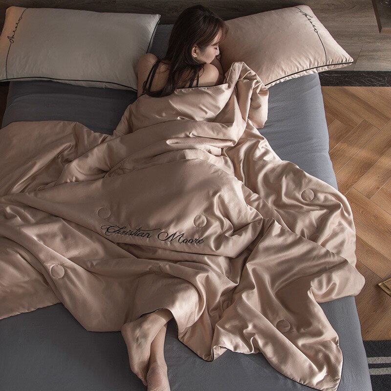 Été Tencel nu dormir été cool couette couleur unie broderie climatisation couette simple double mince couette LB63015: 200X230CM / E
