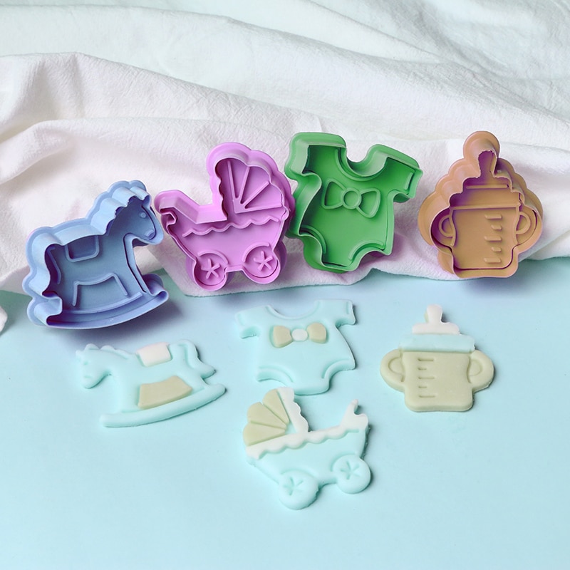 4 stücke Baby Spielzeug 3D Baby Kinderwagen Trojaner Flasche Kekse bilden Keks Stempel Toast Schimmel Fondant Dekorieren Werkzeuge