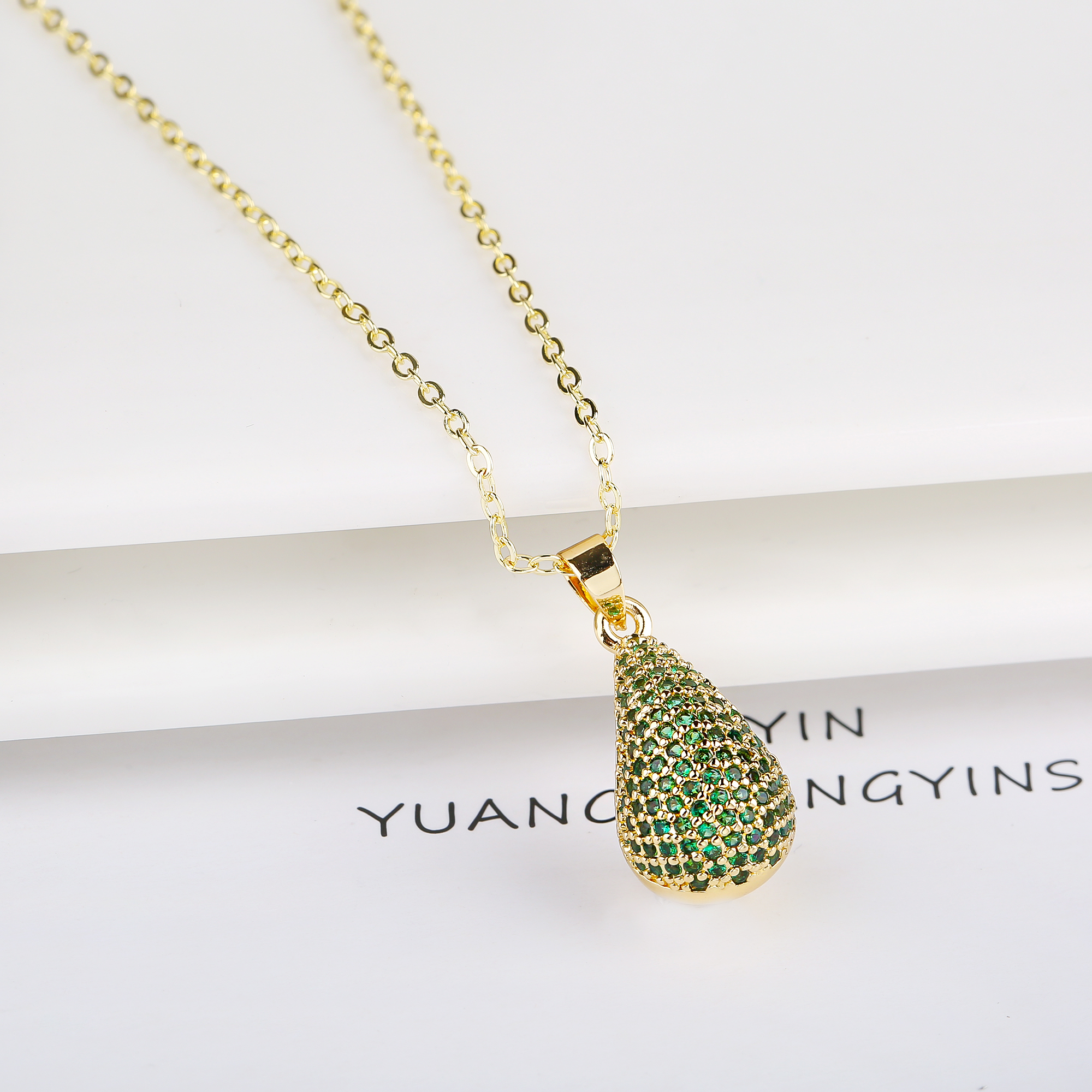 Pendientes clásicos de circonia para mujer, aretes de gota de agua a la , temperamento para mujer, joyería para y boda,: Pistola negra plateada