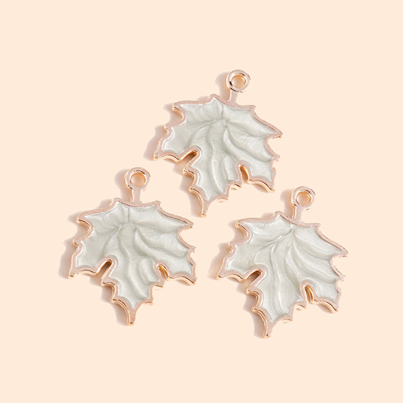 Dijes de Hojas de arce de otoño esmaltado, 10 piezas, 18x22mm, para fabricación de joyas, colgante, collar, llavero, artesanía hecha a mano: Violeta