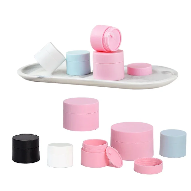 50 stuks 5g/15g/20g/30g/50g plastic cosmetische potjes/potjes, reisverpakkingen voor make-up, crèmes, lotions en nagellak.