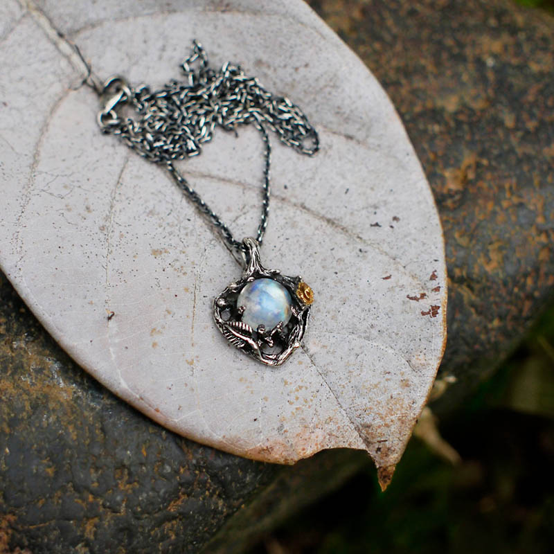 JoiasHome 925 Sterling Silver Necklace Pendant Moonstone Rose Flower Pendant Retro Twig Leaf Separation Necklace