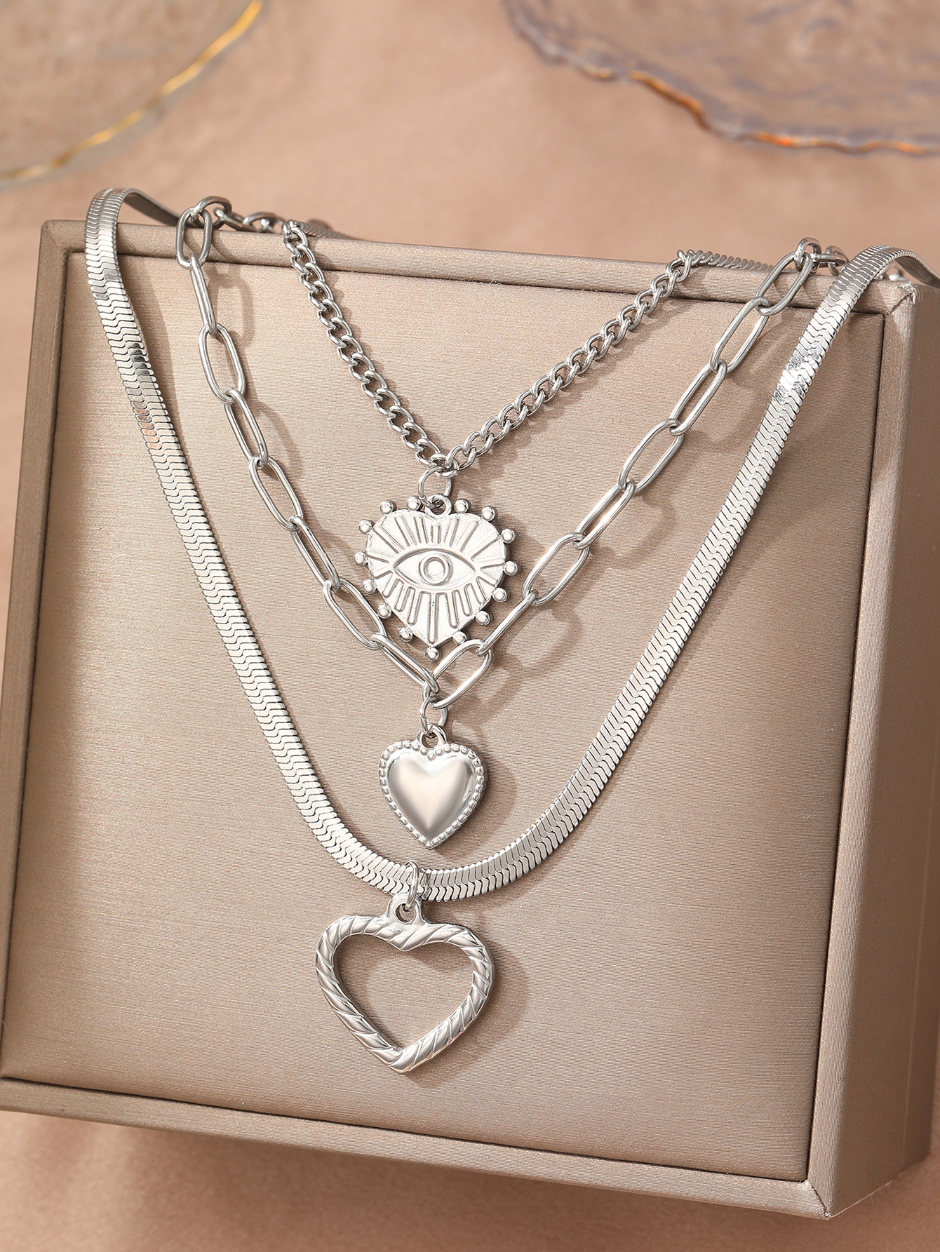 Collar de acero inoxidable con textura Noble Vintage, colgante de corazón único, cadena de varios estilos, collar fino para mujer, joyería, ropa de: Color acero