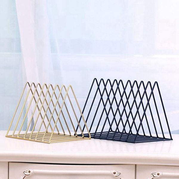 Nordisk triangel enkel smidesjärn skrivbord lagringshylla hylla fil tidskrift bokstöd kontor rack brevpapper arrangör hållare