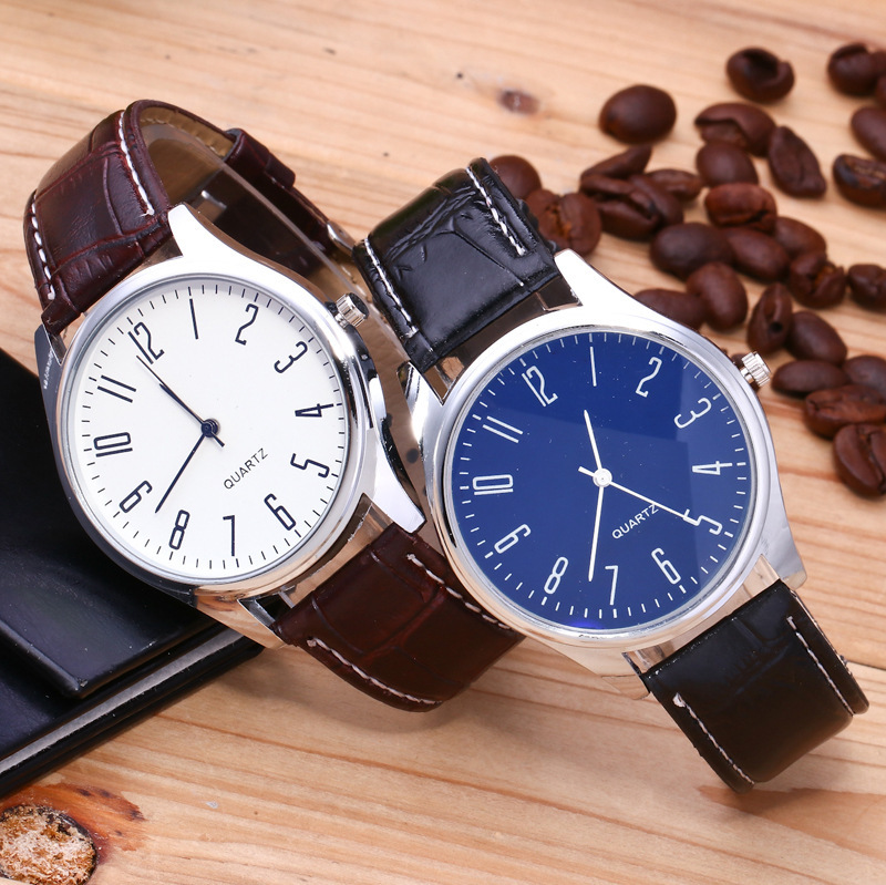 Mode mannen Horloges Eenvoudige Brieven Casual Lederen Waterdichte Quartz Horloges Man Klok Montre Homme