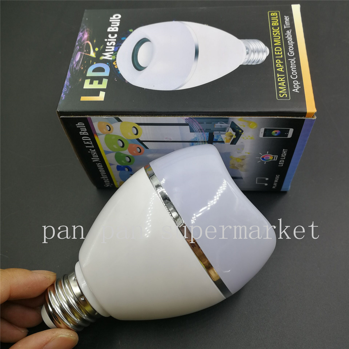 LED Bluetooth Gloeilamp 8W E26 RGB Kleur Veranderende Lamp Draadloze Speaker Lamp Muziek Nachtlampje