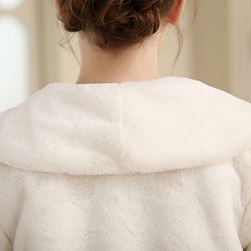 Chal de piel sintética para boda, vestido Formal, Cheongsam, prendas de vestir exteriores casadas, capa de novia, chaqueta blanca para Otoño e Invierno