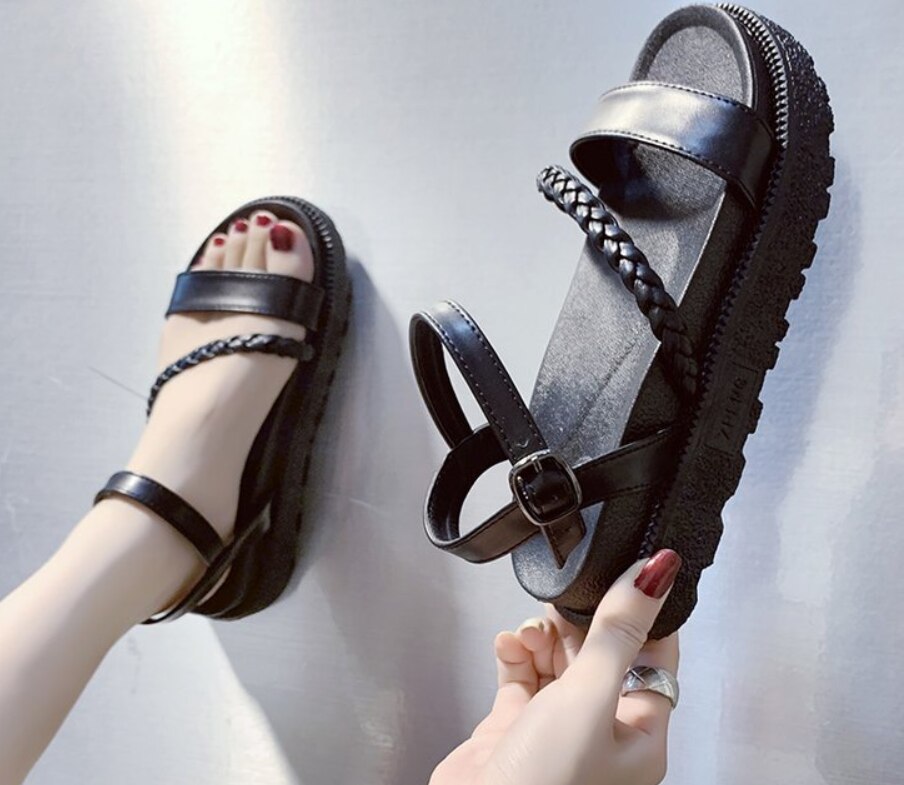 Sandalias de plataforma plana para mujer, zapatos planos para caminar de estilo gladiador con cuero suave de punta abierta y tacón con cuña, adecuados para el verano
